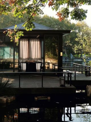 In Wuhan, a courtyard restaurant favoured by Chinese aesthetics