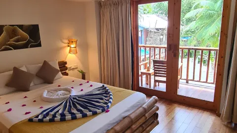 뛰어난 서비스가 돋보이는 대나무 파라다이스。 — traveler post in Thinadhoo