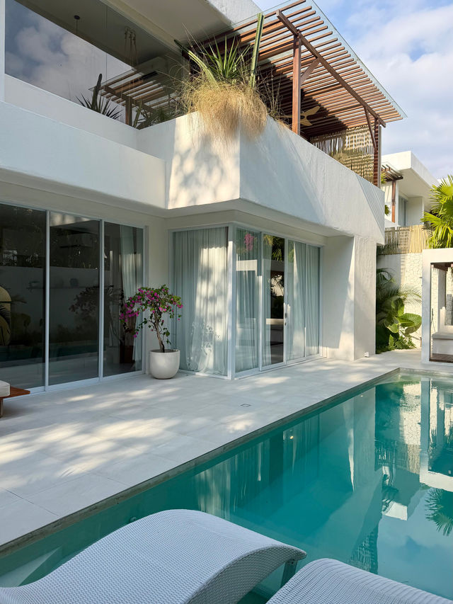 Beautiful Villa with Minor Flaws in a Poor Location