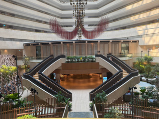 Beautiful Hotel with Great Amenities and Location