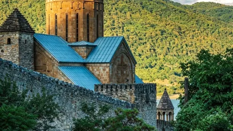 Маршрут на 12 дней по Грузии и другим странам — traveler post in Севан