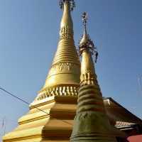 เจดีย์ ShweSanTaw เมืองเย่ เมี่ยนม่า  