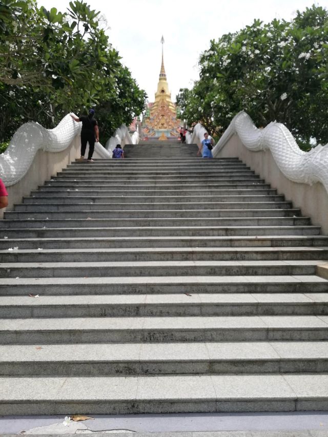 พระมหาเจดีย์ภักดีปราการ