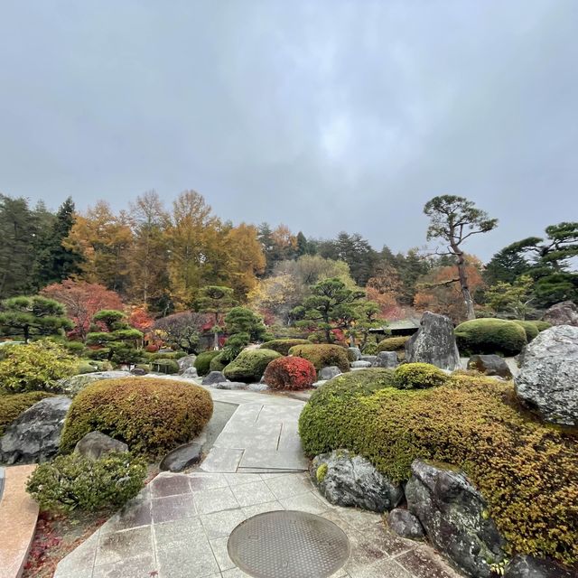 富士山高質溫泉旅館🗻日式庭園「鐘山苑」
