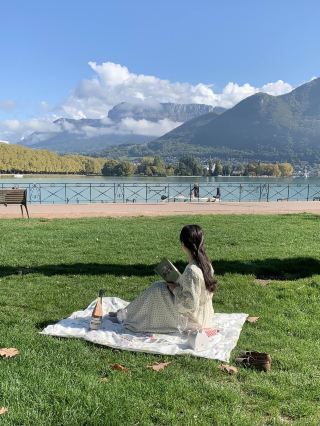 ทะเลสาบอานซี ซึ่งได้รับการขนานนามว่า ‘ไข่มุกแห่งเทือกเขาแอลป์’⛵️