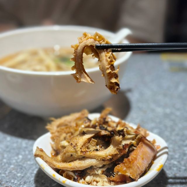 拾味正宗刀削麵館｜即席欣賞刀削麵工藝