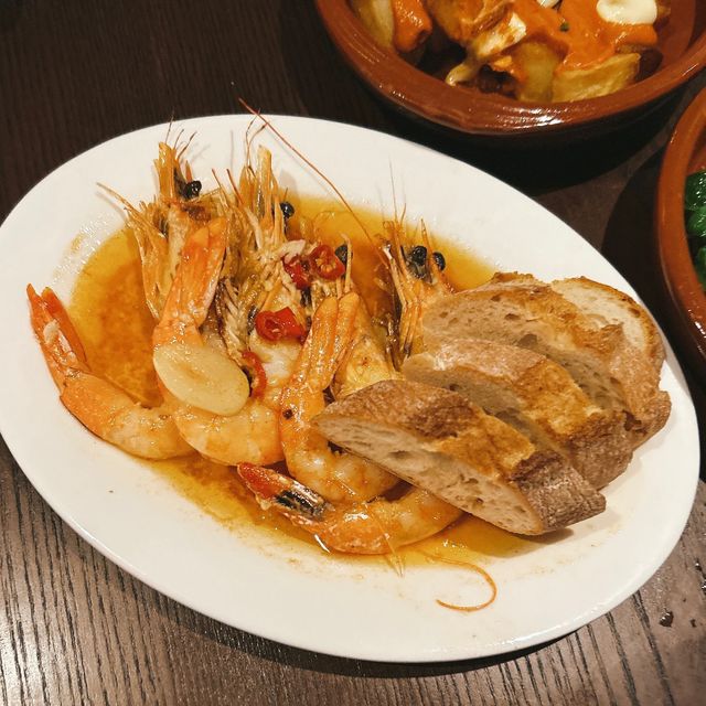 銅鑼灣西班牙菜Tasting Menu🍽️大愛藍白色外牆復古氛圍🔵⚪ 銅鑼灣西班牙菜Tasting Menu🍽️大愛藍白色外牆復古氛圍🔵⚪
