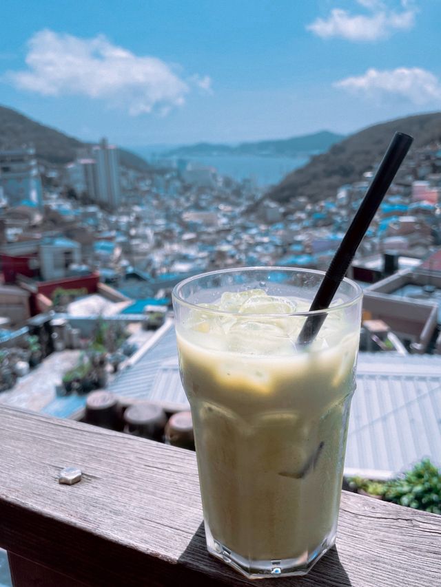 【韓國釜山】 우인 ☕️飽覽甘川洞文化川嘅cafe 