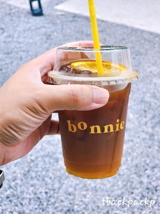 Bonnie Cafe ติดหาด วิวสวย Like สิครับ 😁🧡