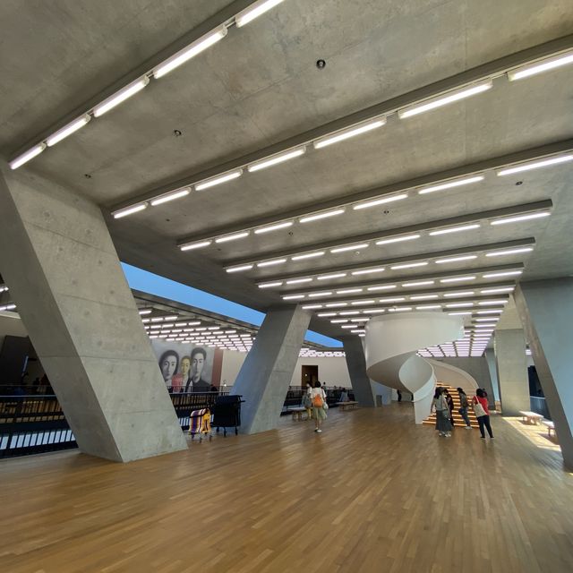 香港 M+ 博物館：一站式體驗當代視覺文化