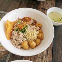 ก๋วยเตี๋ยว​ต้มยำรสโบราณ ร้านเด็ดย่านนทบุรี​