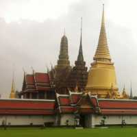All that GLITTERS is the GRAND PALACE!