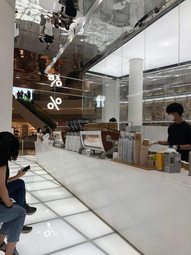 Famous % Arabica Bangkok ICONSIAM 🇹🇭☕️