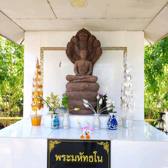 ศาลหลักเมืองนิคมคำสร้อย 