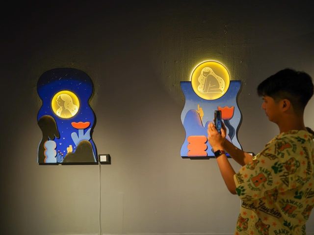 To the moon and (never) back …เมื่อความรักถูกเปรีย