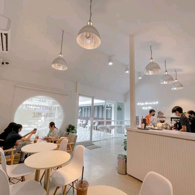  💕 WISE CAFE 💕