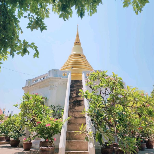 วัดศรีสุริยวงศารามวรวิหาร