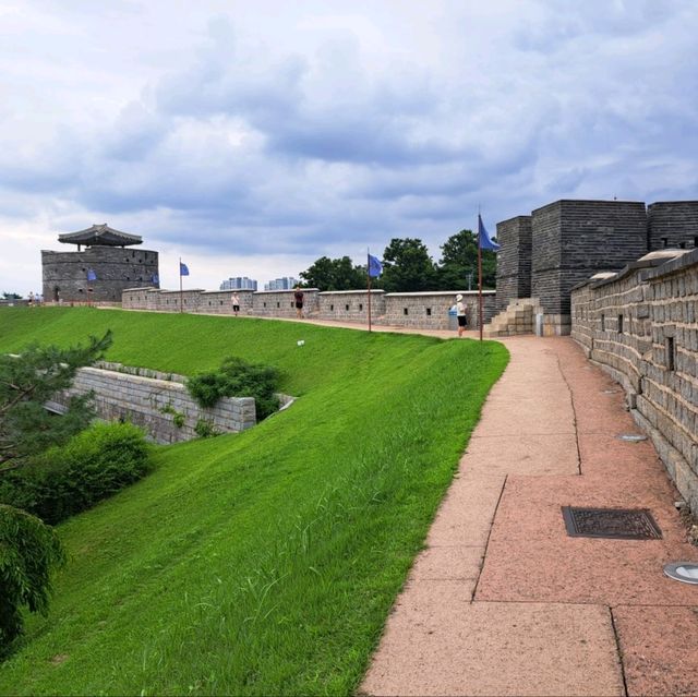 韓國世界文化遺產-水原華城☺️欣賞宏偉建築📸