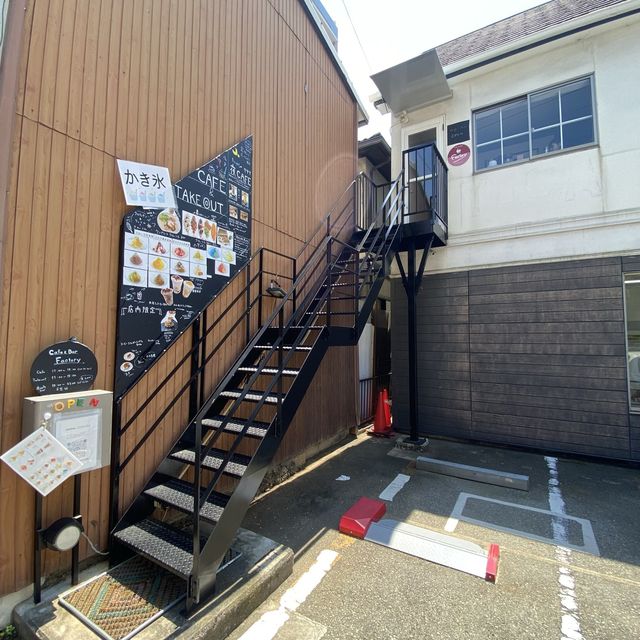 明石「Cafe＆Bar Factory」え？こんなところに隠れ家カフェがオープン