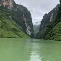 Boating an emerald river-Nho Que river 