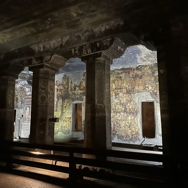 世界文化遺產！印度阿姜塔石窟 Ajanta cave 驚艷的佛教藝術