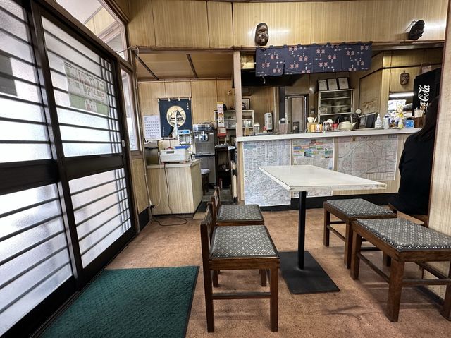 愛知・名古屋。太閤通沿いにレトロなお店あり。『おやつ饅頭』でかき氷。
