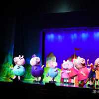《Peppa Pig英語音樂劇｜享受派對🎈》