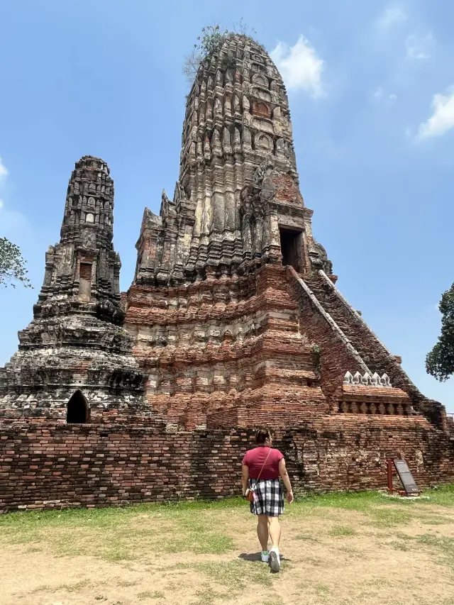 a day trip on the Ancient Ruins of Ayutthaya