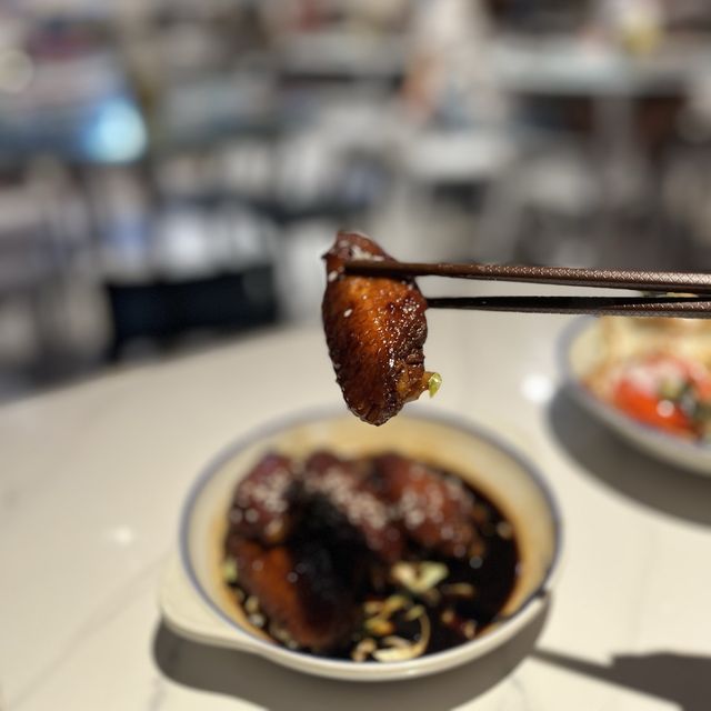 🌟 招牌生煎肉餅飯 • 品嚐港式風味 🌟 