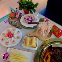 37 หม่าล่าหม้อไฟต้นตำหรับ กัลปพฤกษ์