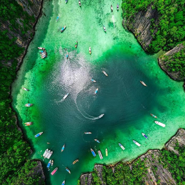 อ่าวปิเละ (Pileh Lagoon) 