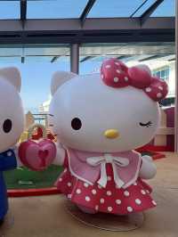 Hello Kitty 50周年‼️祈求好運氣😎海港城新年打卡位