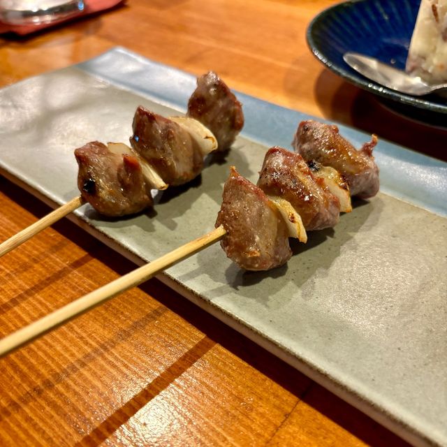 【大阪・東梅田】鶏精肉店が本気で営む焼き鳥店「梅田焼き鳥倶楽部」