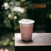 RAWR CAFE คาเฟ่สวย บนพื้นที่สีเขียวใจกลางสุขุมวิท