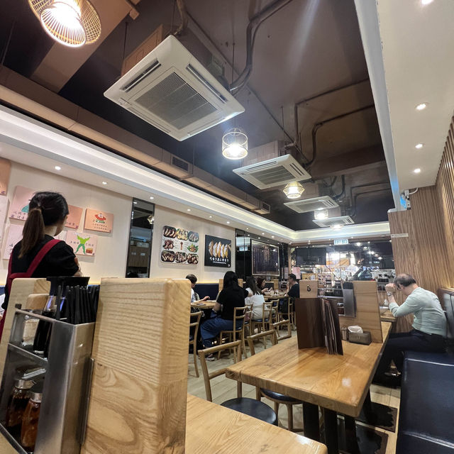 《銅鑼灣特色松茸雙煎餃》