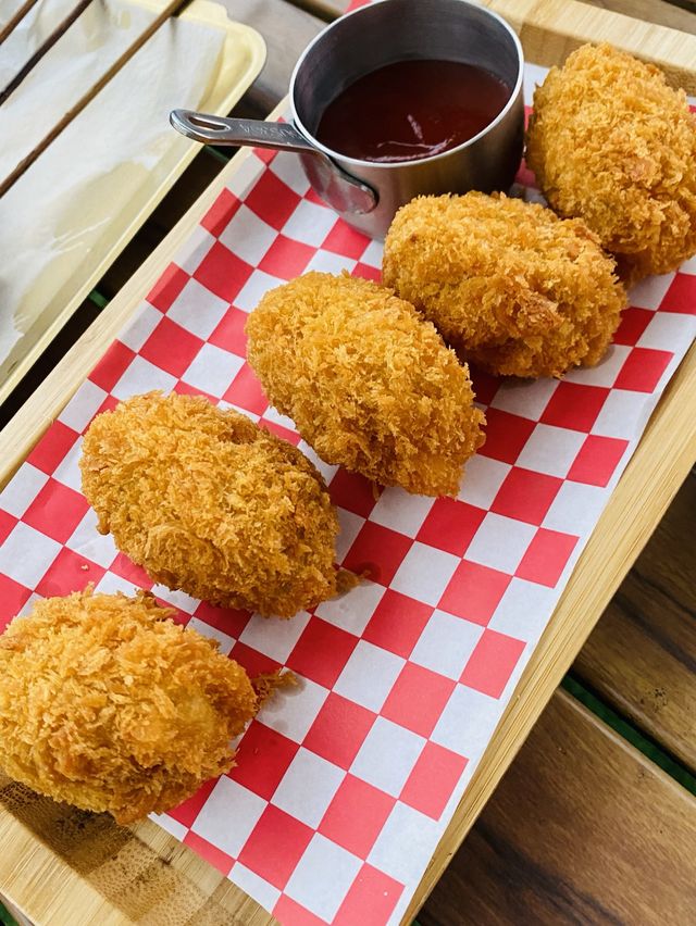 「大梅沙風浪餐廳 - 露營風情下的美食」