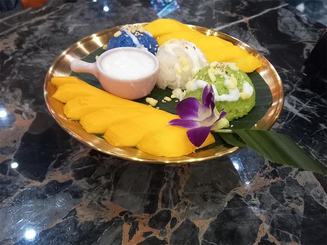 泰高興的飯聚