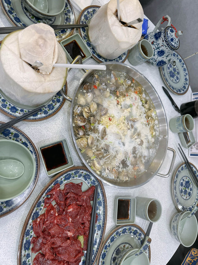 🇲🇴澳門名物卜卜蜆煲Wasabi手撕雞｜贏到粥 (下環)