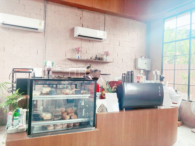 【曼谷摩洛哥風Cafe】粉紅外牆