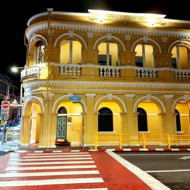 ชมเมืองเก่าภูเก็ต สถาปัตยกรรมแบบชิโน-โปรตุกีส 