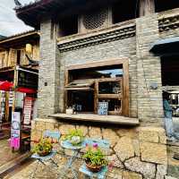 Quirky finds in cosy old town