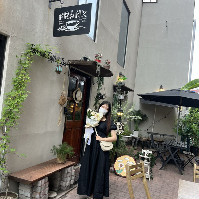 유럽 느낌에 커피 맛집 프랭크 커핀바