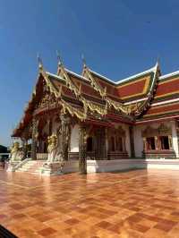 ไหว้องค์พระธาตุเชิงชุม