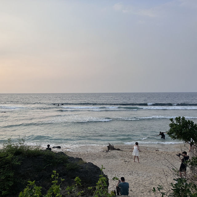 ［小琉球］是蛤板灣沙灘 🏖️也是「威尼斯海灘」🏝️
