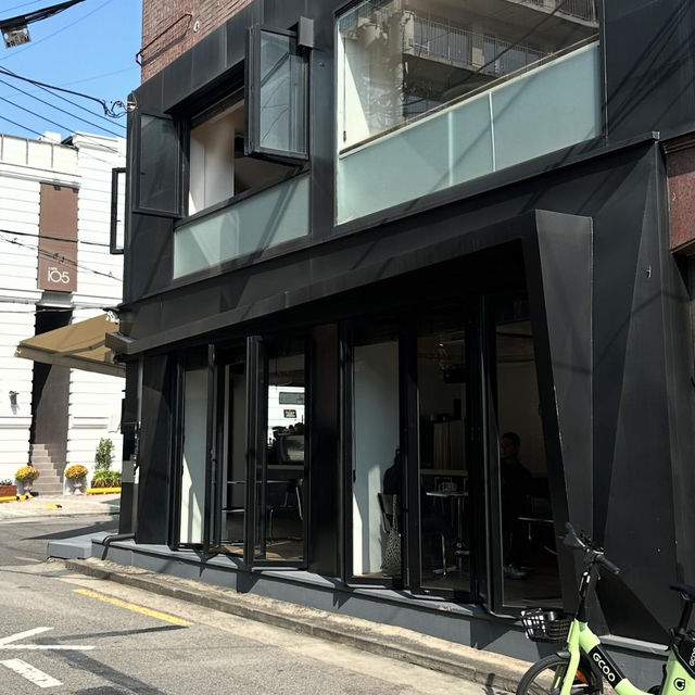 【韓国】面白いメニューがたくさんあって、家のような落ち着きのあるカフェ🩷 【韓国】面白いメニューがたくさんあって、家のような落ち着きのあるカフェ🩷