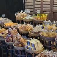 ตลาดน้ำเกาะกลอย