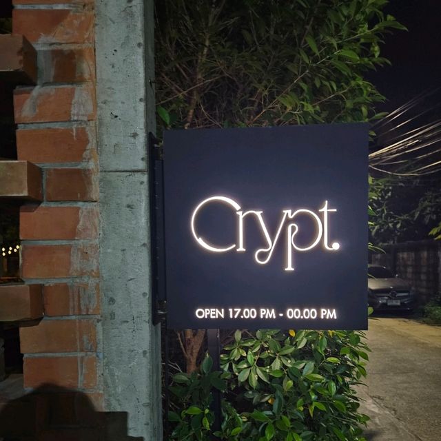 Crypt | Ekkamai