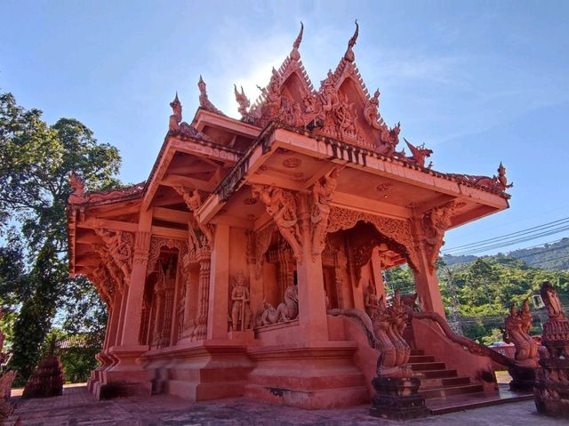 วัดราชธรรมาราม (วัดศิลางู) พิกัดเที่ยวมู เกาะสมุย