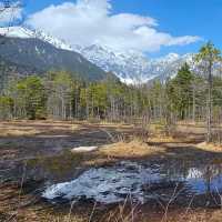 上高地絕美景緻，穗高連峰壯麗山景。