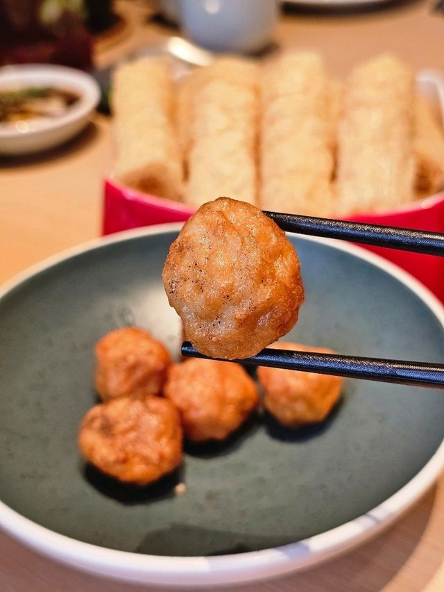 🍲台灣人氣爆紅排隊火鍋～肉多多